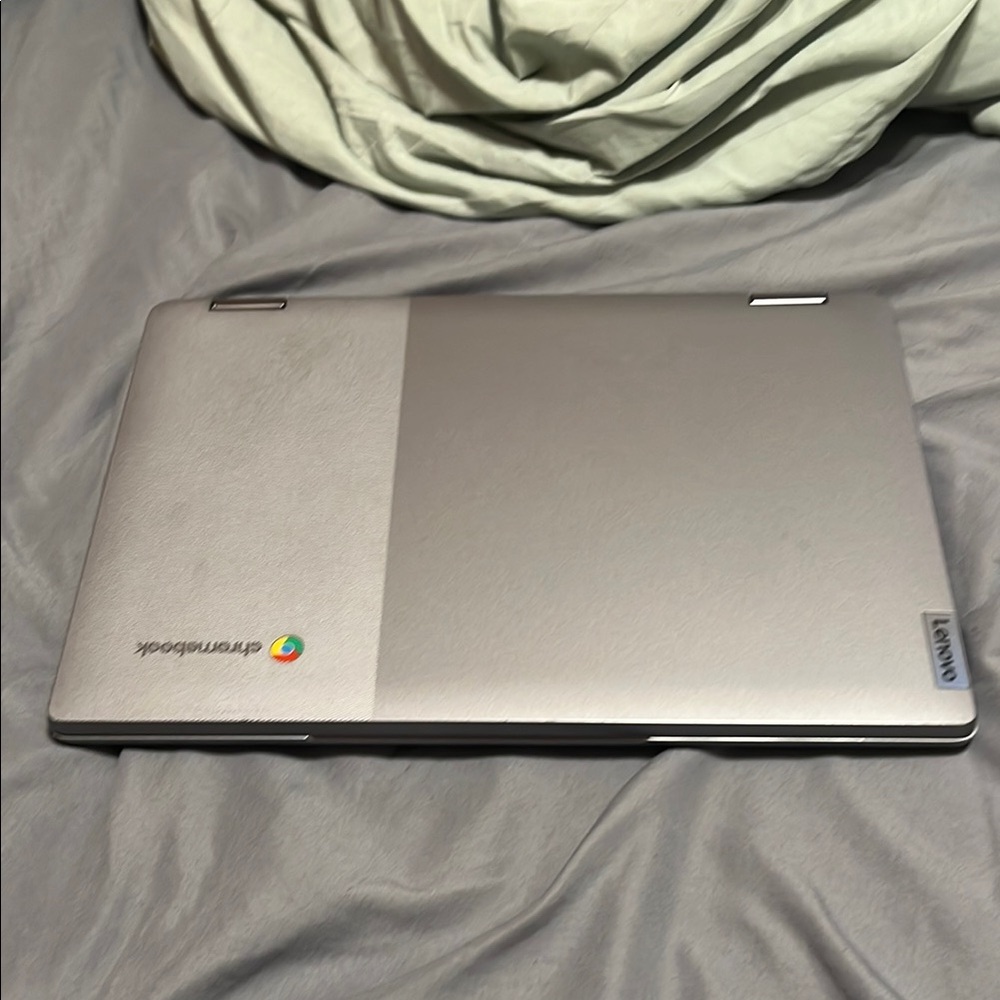 Lenovo Silver Laptop Sleek Design Chromebook
